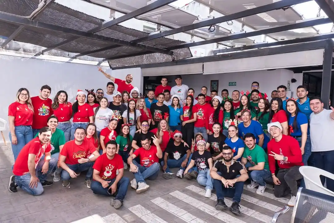 Equipo de Sol & Cielo